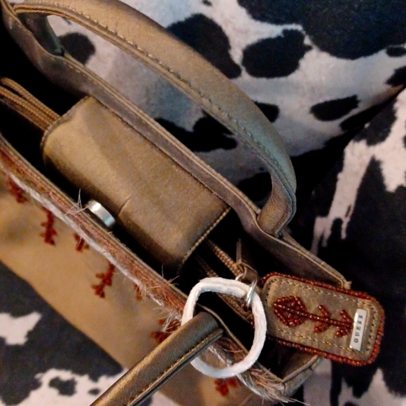 GUESS olive mini bag embroidered beaded purse - Picture 2 of 7